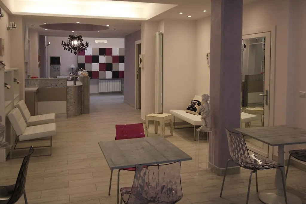 **  Hotel B&B Francesca Varazze Italy