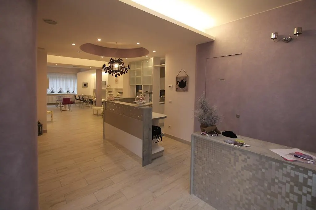 Hotel B&B Francesca Varazze 2*,